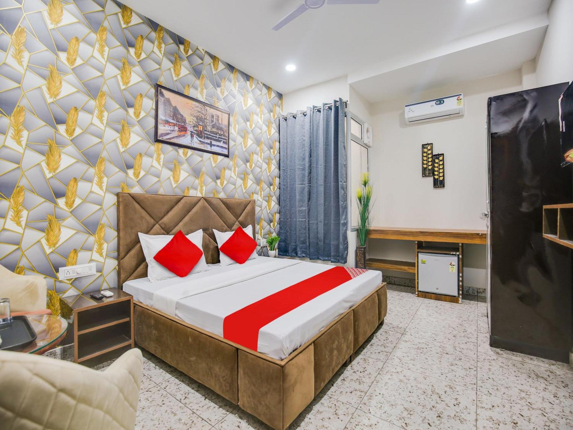 Hotel O Silver Sky Ludhiana Exterior foto